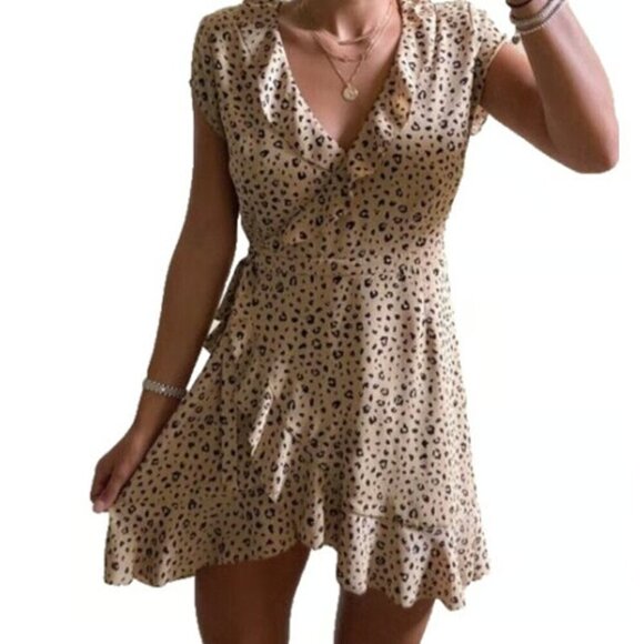 Aritzia Sunday Best Savoy Leopard Print Wrap Mini Dress Size 4 - Picture 2 of 9